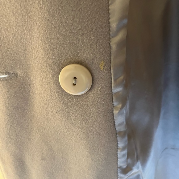 Bebe. Trench coat. Used. Size M. Grey with a hint of lilac color. - Picture 14 of 17